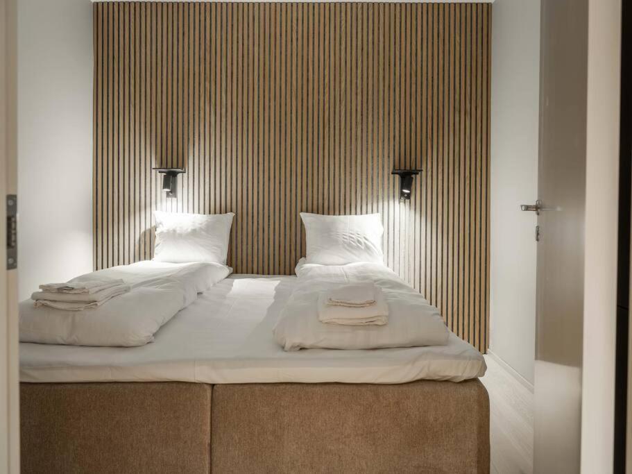Mountain Retreat For 4 In Are Ski-In Ski-Out Apt- No Windows Buitenkant foto
